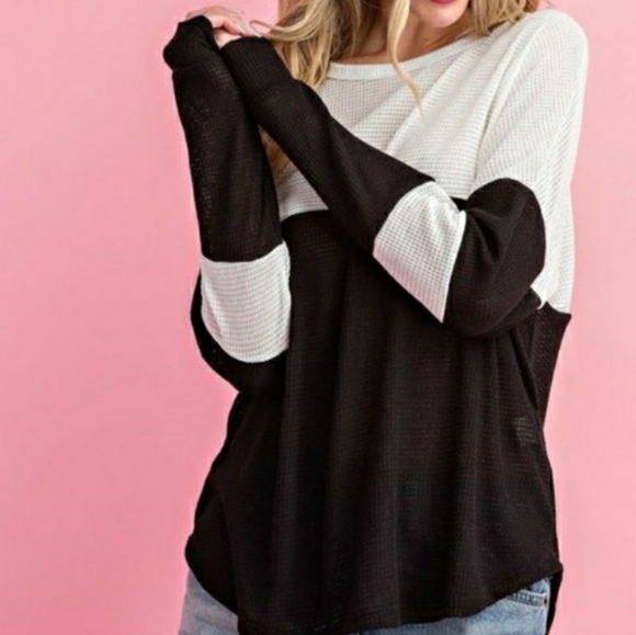 Color-block Waffle Knit Loose Fit Top - Picture 2 of 4